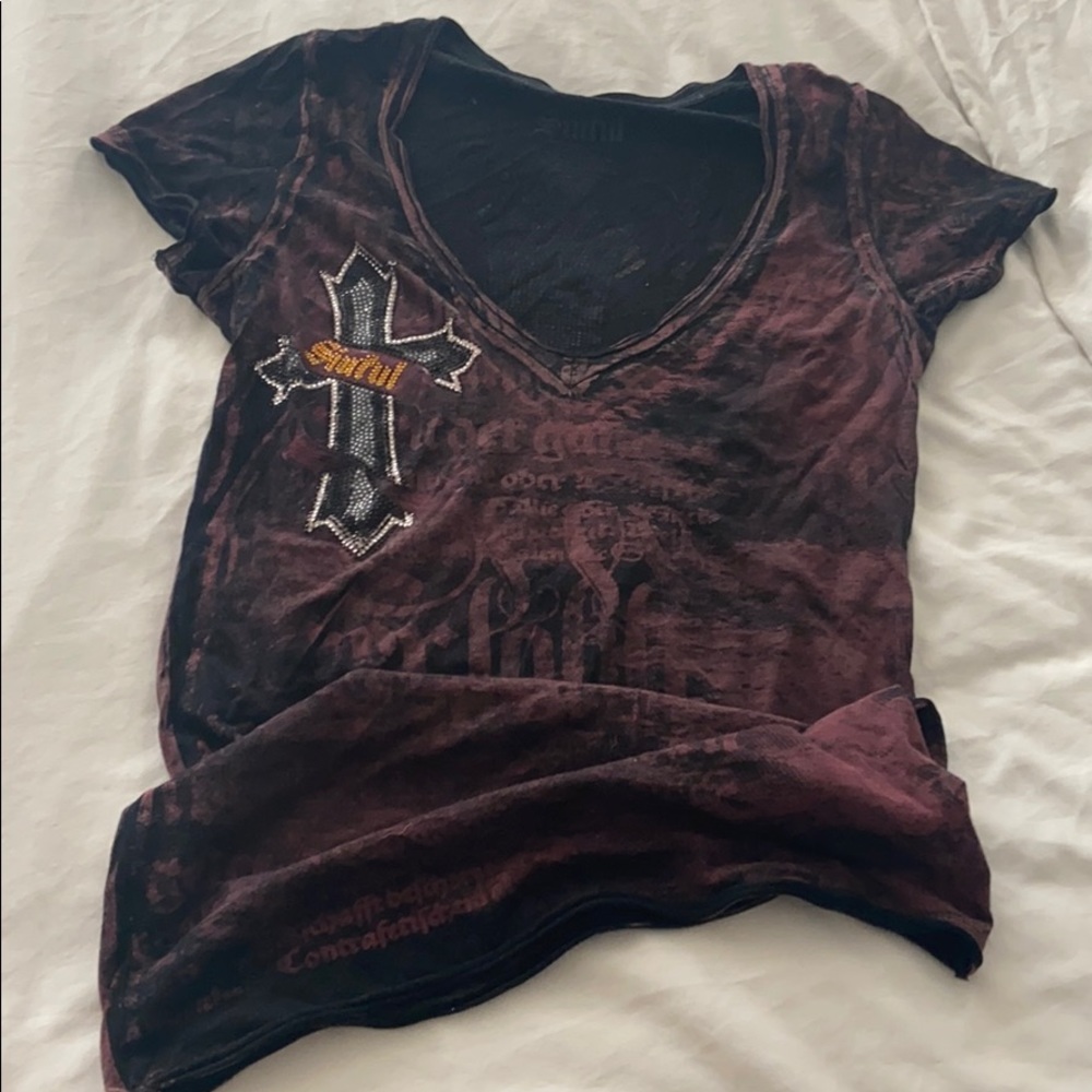 Sinful v-neck T-shirt with rhinestones